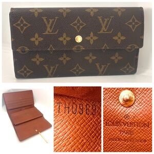 Good condition authentic Louis Vuitton Monogram International Wallet TH0969